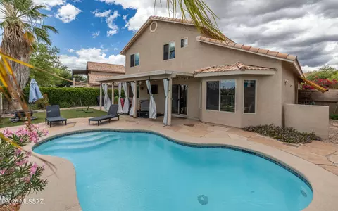 Exterior - 10260 E Buffaloberry Loop, Tucson, AZ 85748 photo 7 of 8