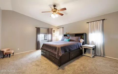 Bedroom - 10260 E Buffaloberry Loop, Tucson, AZ 85748 photo 3 of 7