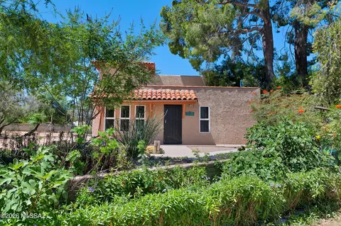 6580 E Calle La Paz #A, Tucson, AZ 85715