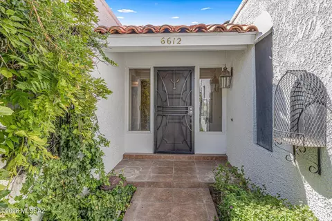 6612 E Calle Cavalier, Tucson, AZ 85715