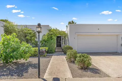 6612 E Calle Cavalier, Tucson, AZ 85715