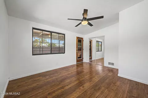 Bedroom - 6212 Eli St, Tucson, AZ 85711 photo 4 of 5