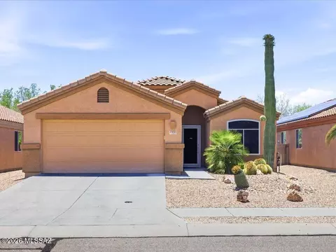 7901 N Chainfruit Cholla Dr, Tucson, AZ 85741