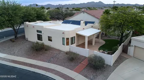 12780 N Pioneer Way, Oro Valley, AZ 85737