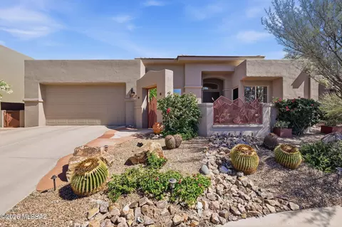 1080 W Titleist Dr, Oro Valley, AZ 85755