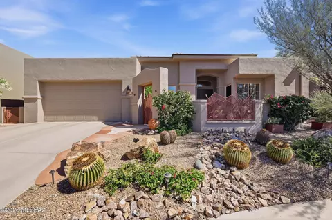 1080 W Titleist Dr, Oro Valley, AZ 85755