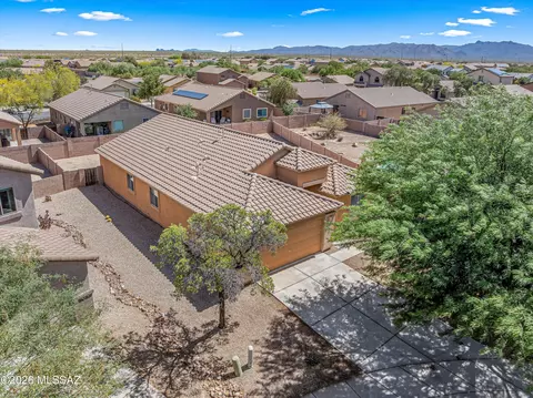 11488 W Caliche Dr, Marana, AZ 85658