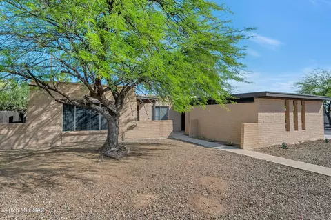 9761 E Cinder Ct, Tucson, AZ 85748