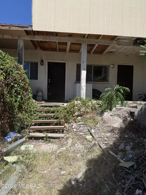 478 W Bowman St, Nogales, AZ 85621