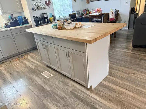 25345 E Comanche Trl, Benson, AZ 85602 photo 5
