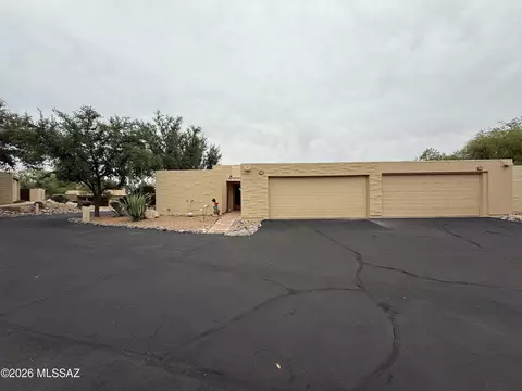 1981 N Camino Alicante, Tucson, AZ 85715
