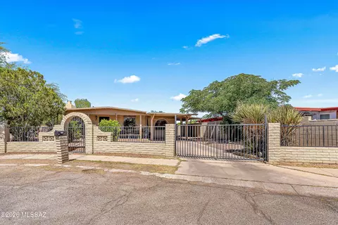 5532 S Tyndall Ave, Tucson, AZ 85706