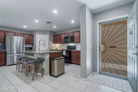 Entry Way - 7525 E Kinnison Wash Loop, Tucson, AZ 85730 photo 1 of 1