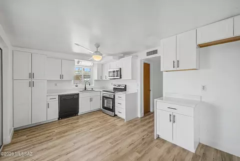 Kitchen - 8109 E 3rd St, Tucson, AZ 85710 photo 1 of 4
