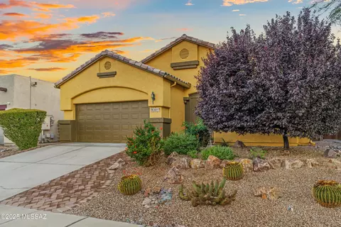 3017 W Desert Glory Dr, Tucson, AZ 85745