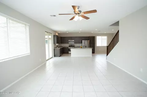 Living - 12071 E Ryscott Cir, Vail, AZ 85641 photo 4 of 4