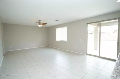 Living - 12071 E Ryscott Cir, Vail, AZ 85641 photo 3 of 4