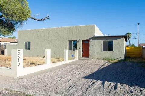 2610 E Cochise Vis, Tucson, AZ 85713