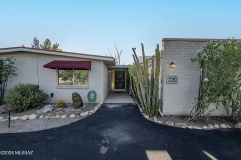 6731 N Sesame Ln, Tucson, AZ 85704