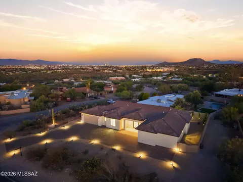 2945 N Silver Spur Dr, Tucson, AZ 85745