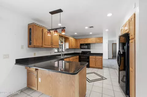 Kitchen - 5970 E 2nd St, Tucson, AZ 85711 photo 2 of 7