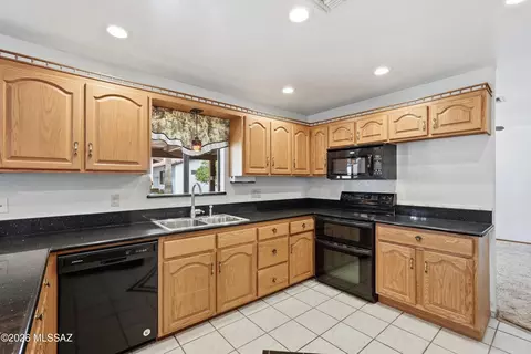 Kitchen - 5970 E 2nd St, Tucson, AZ 85711 photo 1 of 7