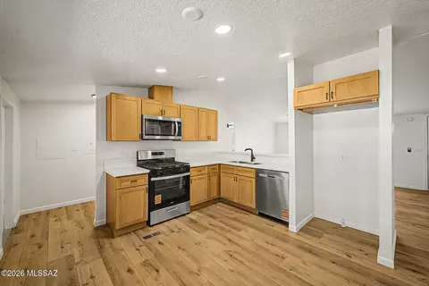 3520 W Cantaloupe Dr, Tucson, AZ 85741