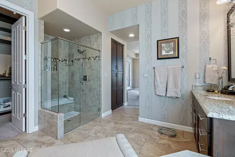 Bath - 66233 E Mount Lemmon Ln, Tucson, AZ 85739 photo 2 of 4