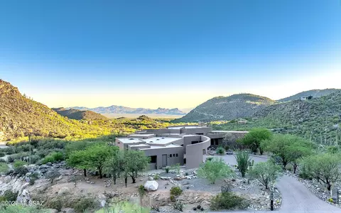4600 W Cush Canyon Loop, Marana, AZ 85658