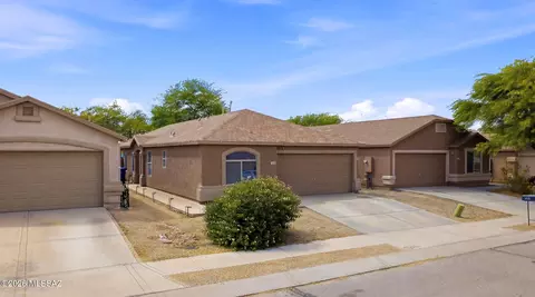 7816 S Baja Stone Ave, Tucson, AZ 85756