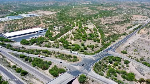W Frontage Road, Nogales, AZ 85621