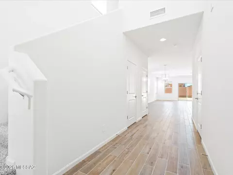 6870 W Sweetshade Ln, Tucson, AZ 85757