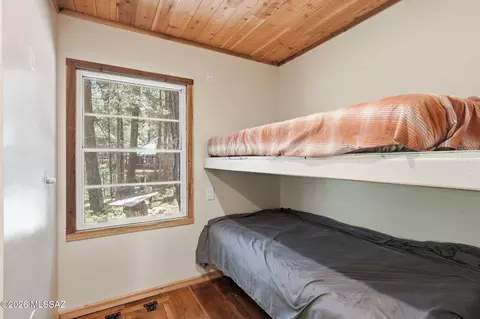 Bedroom - 10982 E Wren Ln, Mount Lemmon, AZ 85619 photo 1 of 5