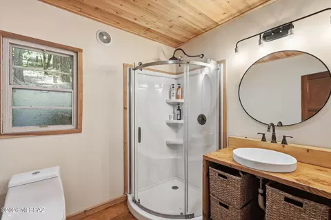 Bath - 10982 E Wren Ln, Mount Lemmon, AZ 85619 photo 1 of 1