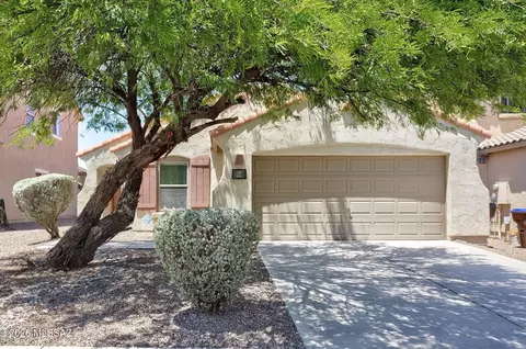 66 W Calle Sauco, Sahuarita, AZ 85629