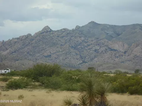 2 18 Acres Treasure Rd, Pearce, AZ 85625