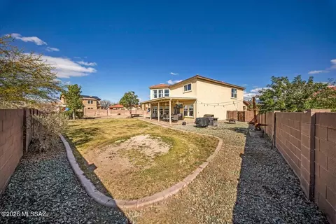 Exterior - 10652 S Silverbluff Dr, Vail, AZ 85641 photo 3 of 9
