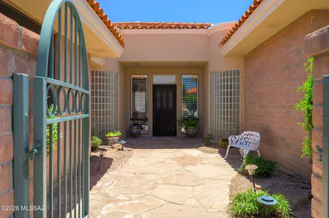 4877 S Meadow Ridge Dr, Green Valley, AZ 85622