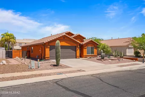 7000 W Avondale Pl, Tucson, AZ 85743