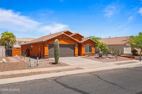 7000 W Avondale Pl, Tucson, AZ 85743