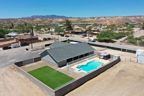 986 W Coffee Dr, Benson, AZ 85602