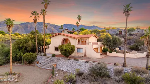 5373 E Calle Bosque, Tucson, AZ 85718