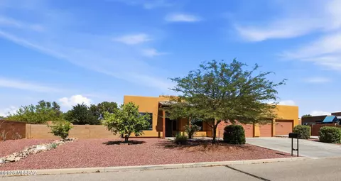 9331 S San Esteban Dr, Vail, AZ 85641