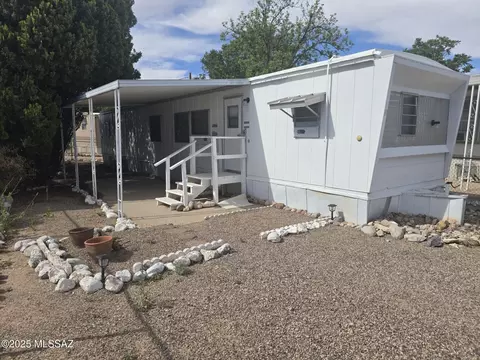 260 S Land St #29, Benson, AZ 85602