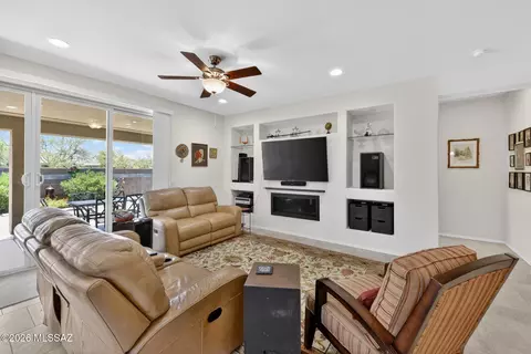 Living - 14066 E Stanhope Blvd, Vail, AZ 85641 photo 1 of 2