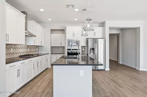 Kitchen - 13852 E Silver Pine Trl, Vail, AZ 85641 photo 1 of 7