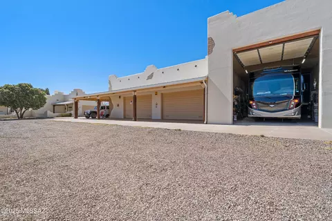 Exterior - 10426 E Cloudcroft Dr, Hereford, AZ 85615 photo 8 of 8