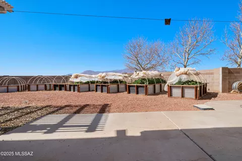 Exterior - 10426 E Cloudcroft Dr, Hereford, AZ 85615 photo 5 of 8