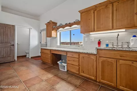 Other - 10426 E Cloudcroft Dr, Hereford, AZ 85615 photo 7 of 17