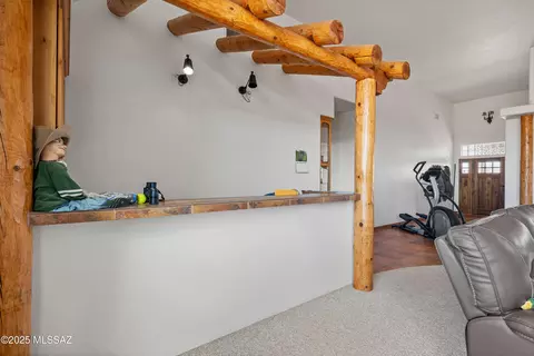 Entry Way - 10426 E Cloudcroft Dr, Hereford, AZ 85615 photo 3 of 4